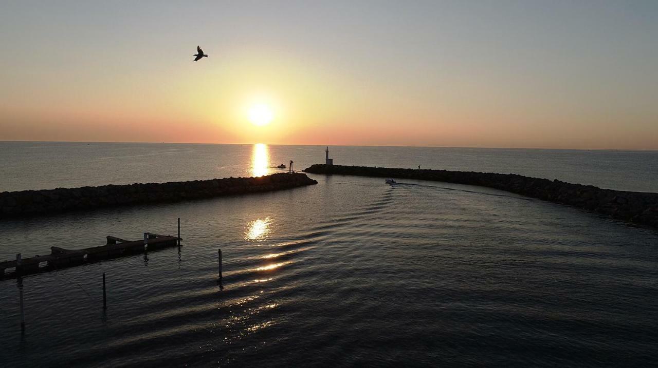 فيلا Le Soleil Bleu Wifi Clim Le Barcarès المظهر الخارجي الصورة